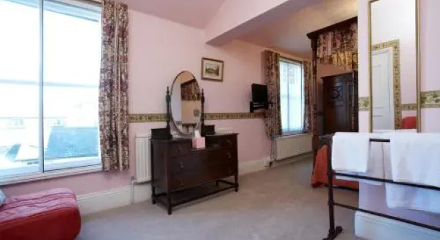 Fourposter Lodge