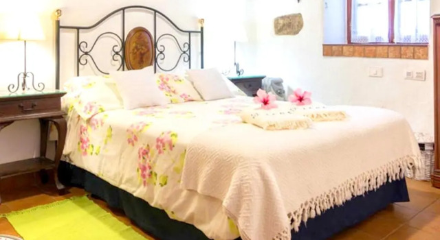 House with 2 bedrooms in San Cristobal de La Laguna with wonderful sea view shared pool enclosed garden 3 km from the beach