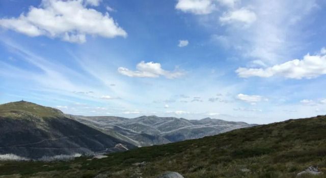 Le Chalets, Book Chalet Falls Creek 