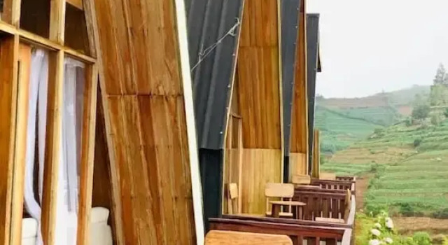 Padangsari Cabin 2, Rezervasyon Otel Dieng Kulon Central Java