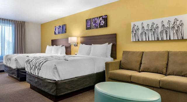 Четырёхместный номер Standard Sleep Inn & Suites Great Falls Airport