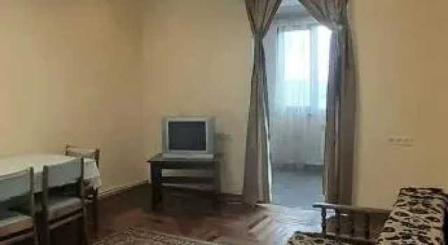 'Denu' Apartment in Yerevan, Book Apartment Hotels in Shengavit with Parking, Parking