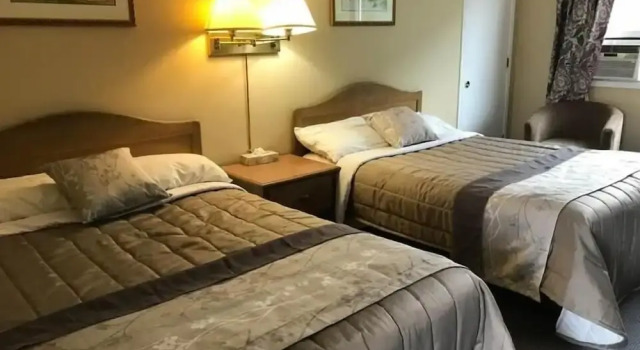 Четырёхместный номер Standard Coastal Inn - Kingfisher