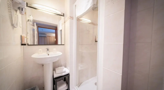 Одноместный номер Standard Logis hôtel Au Relais Nivernais