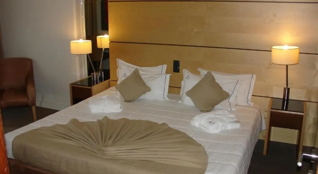 Одноместный номер Standard VIP Executive Azores Hotel