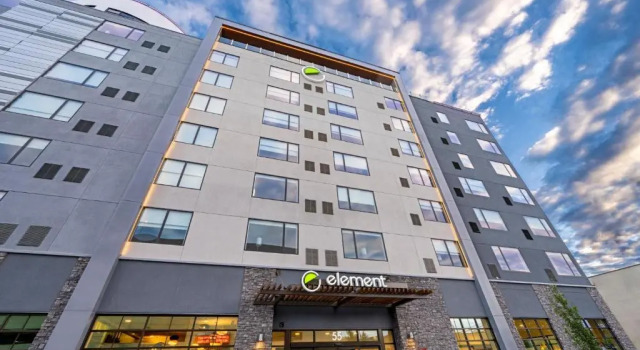 Element by Marriott Colorado Springs Downtown, Забронировать Отель Колорадо-Спрингс Колорадо