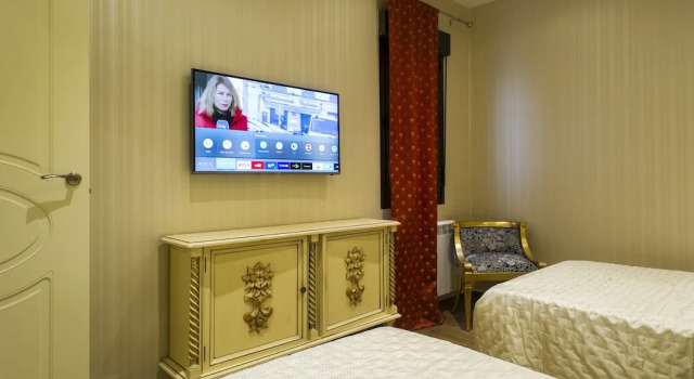 Apartamentos Salamanca Puerta Zamora, Centro, Wifi con salón y 2 dormitorios, Parking, Забронировать Отель Бизнес-отели Саламанки, рядом с Сад Калисто и Мелибеи, 4* 5*