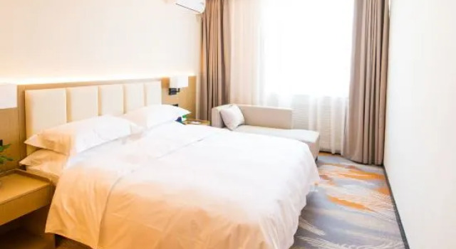 Люкс Business New Century Hotel (Gangcheng Branch)