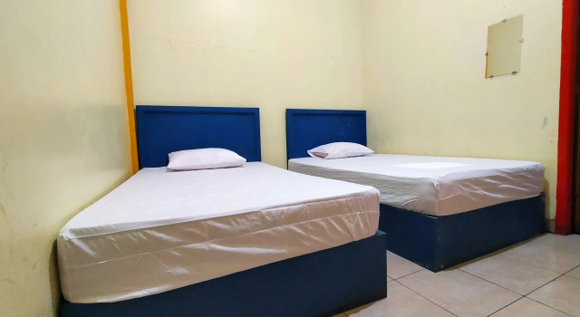 Hotel Hing Amimah near Bau Bau Port RedPartner, Book Hotel Hotels in Sulawesi with Parking, Parking