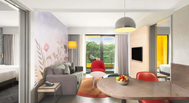 Двухместный люкс Superior с балконом ibis Styles Mysuru