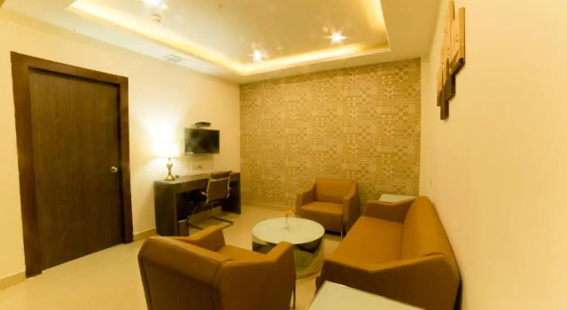 Полулюкс Hotel Indraprasttha