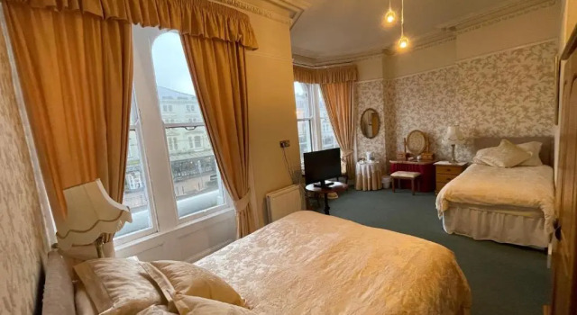 Трёхместный номер Standard с видом на море White Court Llandudno