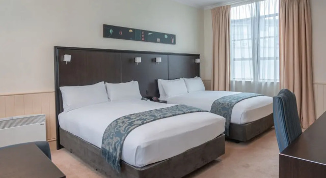 Четырёхместный номер Standard Scenic Hotel Southern Cross