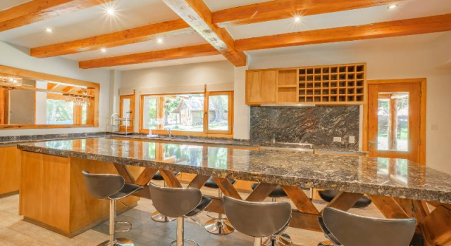 Кровать в общем номере с 6 комнатами Villa Labrador Bariloche