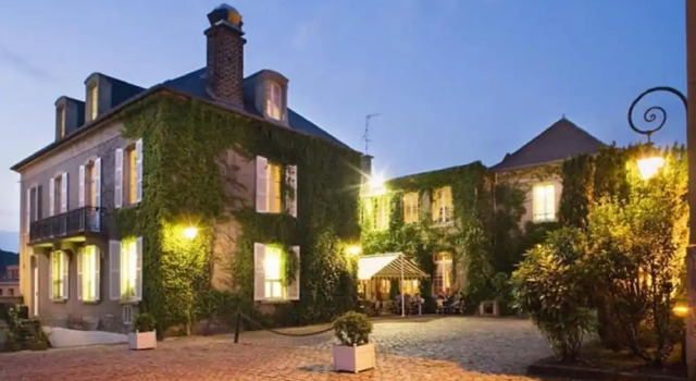 Hôtel La Petite Verrerie, Boek Hotel Hotels in Franche-Comte met ontbijt, Ontbijt