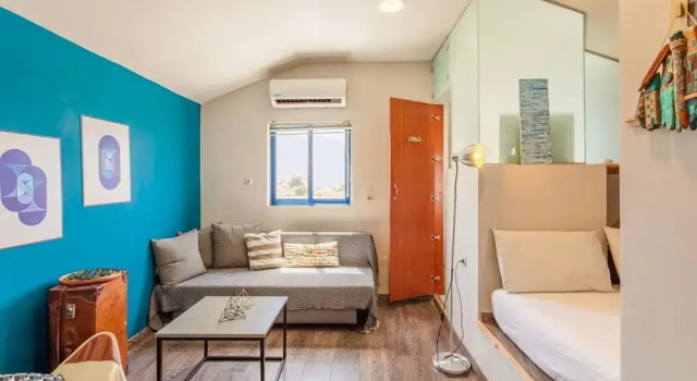 Chic Loft With Roof Garden and Panoramic View, Забронировать Апартаменты/квартира Апартаменты периферийной единицы Мессения, Апартаменты/квартира