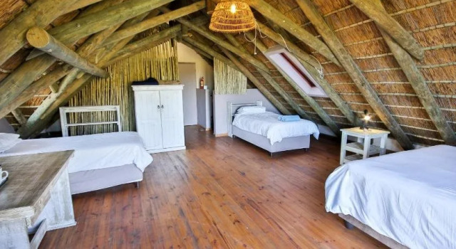 Oyster Bay Beach Lodge, Prenota Hotel Oyster Bay Humansdorp