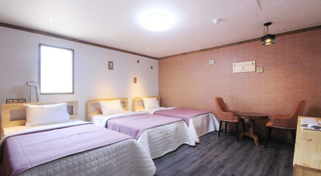 Gunsan CA Hotel, Забронировать Отель Кунсан Чолла-Пукто, рядом с Храм Тонгукса
