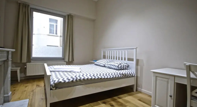 Appartement centre 3 chambres, Забронировать Апартаменты/квартира Брюссель Брюссельский столичный регион, рядом с Университет Сен-Луиса