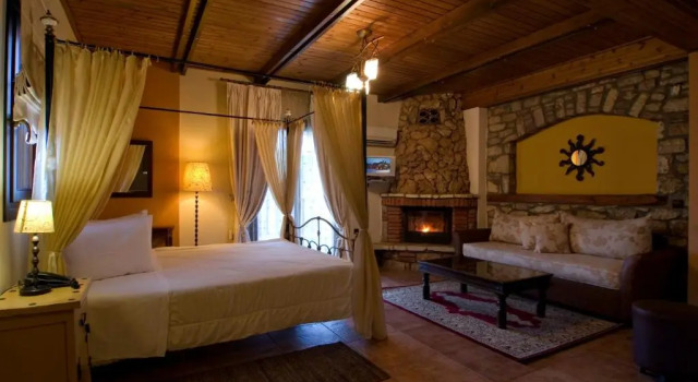 Номер Comfort Aiolides Hotel
