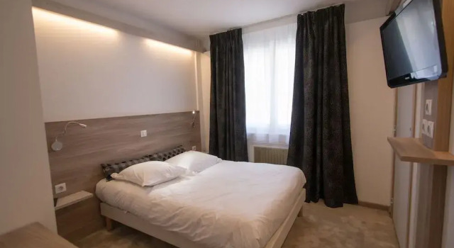 Hotel Les Voyageurs, Забронировать Отель Модан Maurienne Valley
