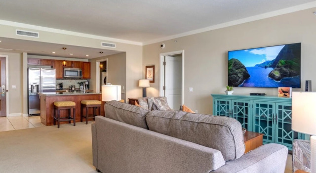 K B M Resorts- Hkk-309 Extra Large 2bdrm, Ocean Views, 3 King Beds, Just 75 Yards From the Ocean!