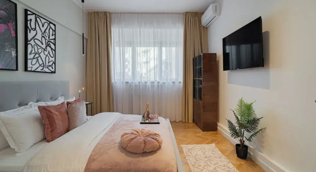 Contemporary 3-Bedroom Lofts - Modern Touches Meet Classic Elegance by Calea Victoriei