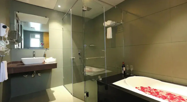 Люкс Luxury BK Garden Hotel and Resort