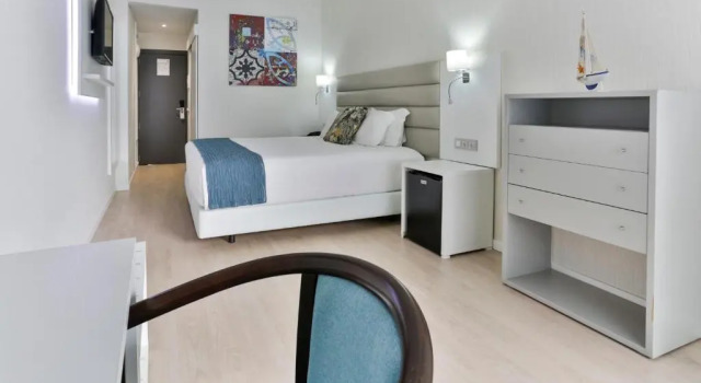 Двухместный номер Carvi Beach Hotel