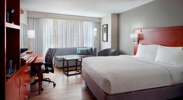 Номер Standard Courtyard Atlanta Decatur Downtown/Emory