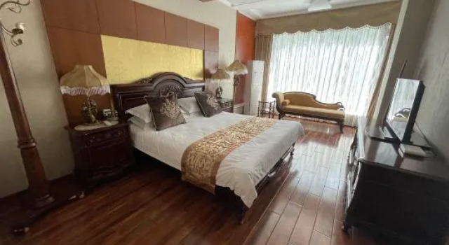 Люкс Deluxe Binjiang Resort Center