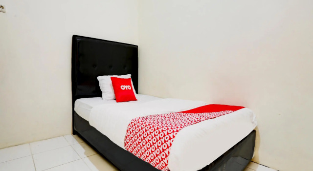 Номер Standard OYO Life 90190 Asha Kost Syariah