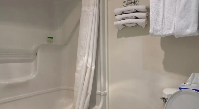 Двухместный люкс с балконом Stone Willow Inn