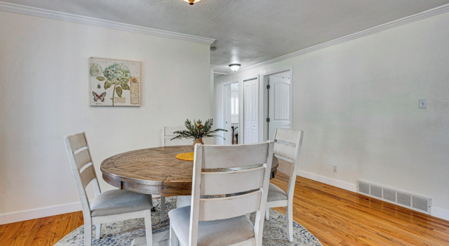 4 Mi to Olde Town Arvada! Dog-friendly Home, Yard, Prenota Hotel Arvada (Colorado) 