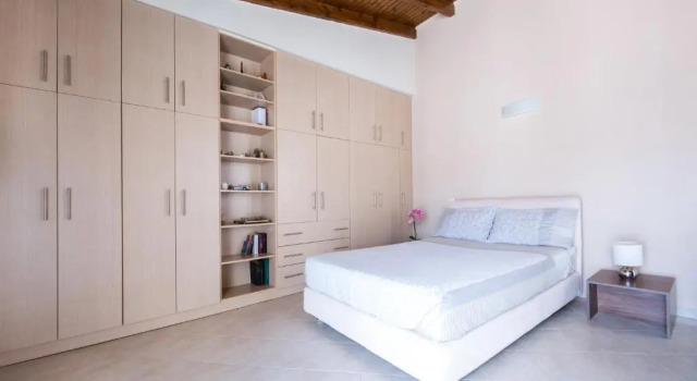 Top floor modern studio in central Koropi, Rezerwuj Hotel Koropíon Municipality of Kropia