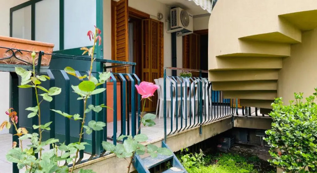 LEMON HOUSE 50 metri dal mare, Забронировать Апартаменты/квартира Ачиреале Этна