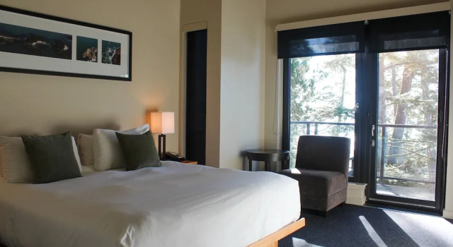 Номер Standard Black Rock Oceanfront Resort