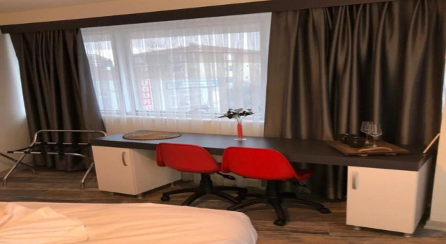 Eva Otel