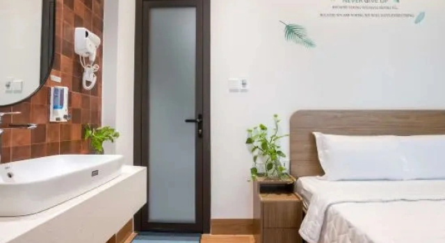 Люкс Deluxe Bin Bin Hotel 19 - Near Saigon Riverside