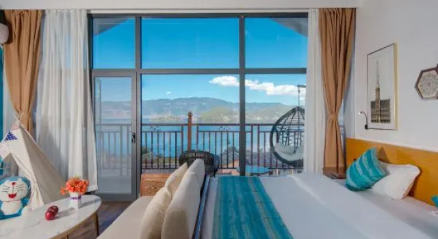Люкс Дуплекс с видом на озеро New Style Inn
