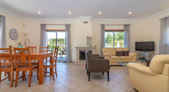 Luxury Villa in Albufeira With Heated Private Pool, Book Villa Hotels in Algarve with a Pool, Swimming Pool