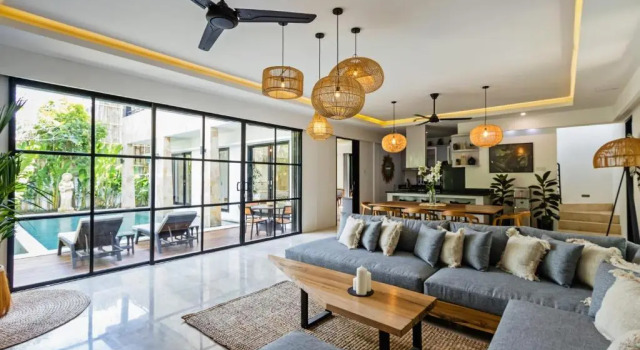 Nelayan Garden Villa Exquisite 3 bedroom Canggu 600 meter from beach, Rezervovat Vila Chaty v Bali, Chalupa