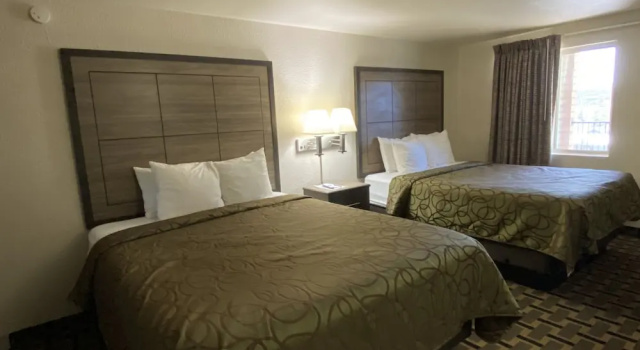Четырёхместная студия Standard Motel In The Pines