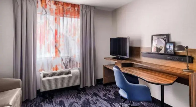 Одноместный люкс c 1 комнатой Fairfield Inn & Suites by Marriott Salt Lake City Downtown