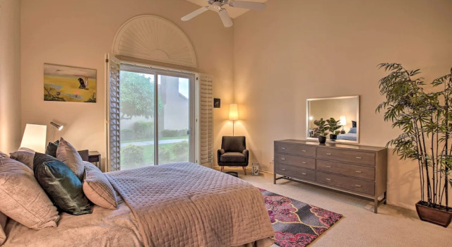 Апартаменты с 3 комнатами Rancho Mirage Condo w/ Mtn Views + Pool Access