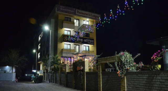 OYO 4017 Hotel Grand Ashwin 1, Забронировать Отель Отели штата Махараштры 3 звезды, 3*