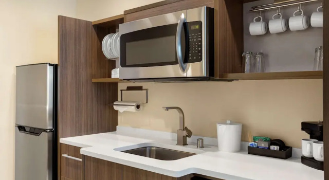 Четырёхместный люкс Home2 Suites By Hilton Minneapolis University Area