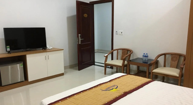 Sunshine Hotel, Rezerwuj Hotel Hotele w Bac Ninh z parkingiem, Parking