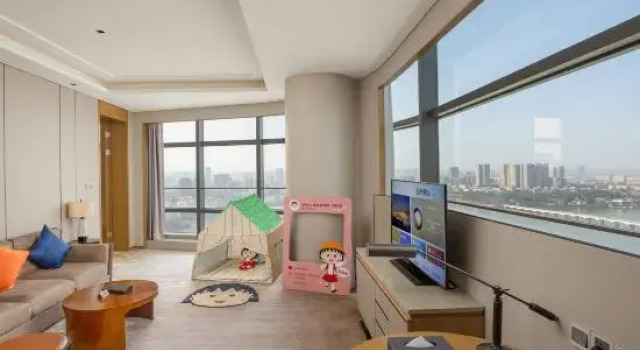 Семейный люкс с видом на озеро Golden Eagle Summit Hotel Nanjing China