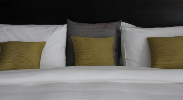 Номер Standard The Vincent Hotel